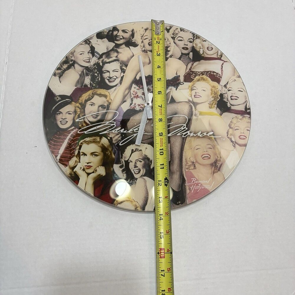 Bernard Of Hollywood Marilyn Monroe Glass Photo Clock 2013 Works - Picture 12 of 13